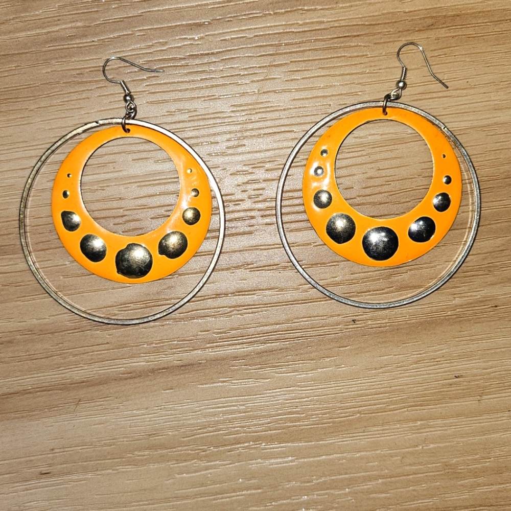 80s style earrings
